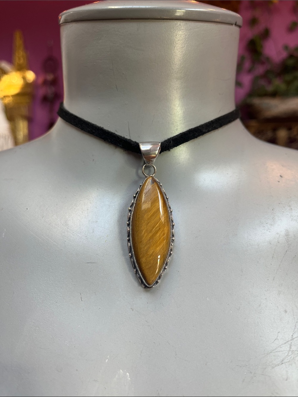 Handcrafted sterling silver Tigers Eye Marquise cut pendant choker necklace